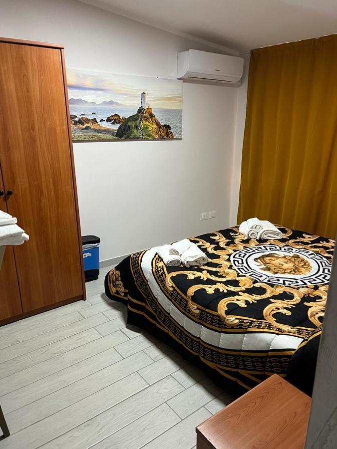 La Casa Di Chiaretta Bed and Breakfast Falerna Buitenkant foto